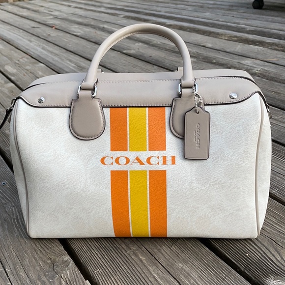 Coach Handbags - Coach purse